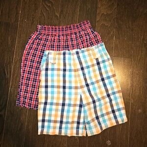boys shorts size 4 2 pair